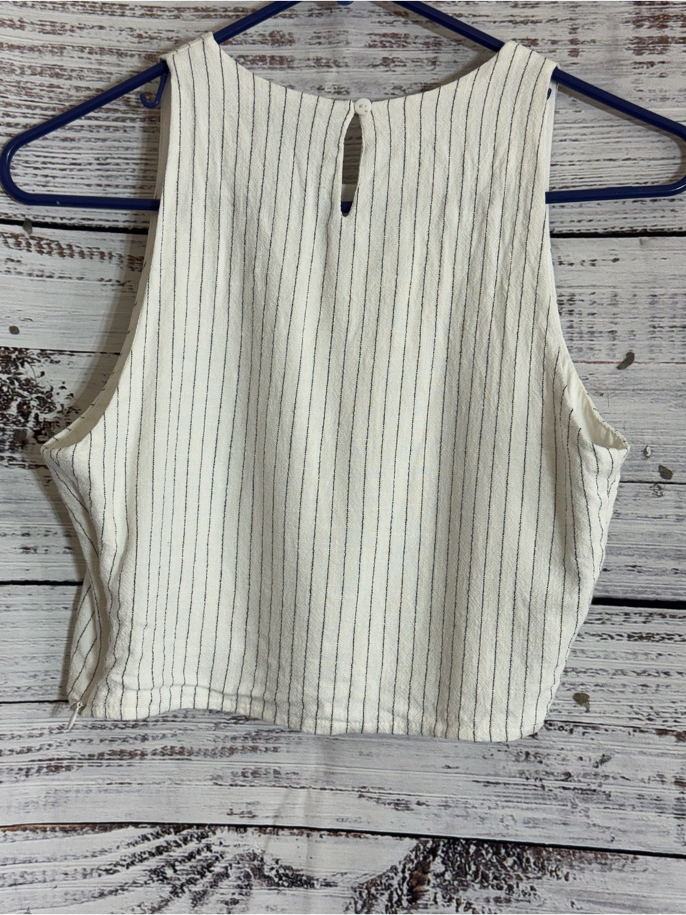 Miou Muse Top Womens size Small White Pinstripe Sleeveless Cropped Linen Blend - Picture 4 of 9